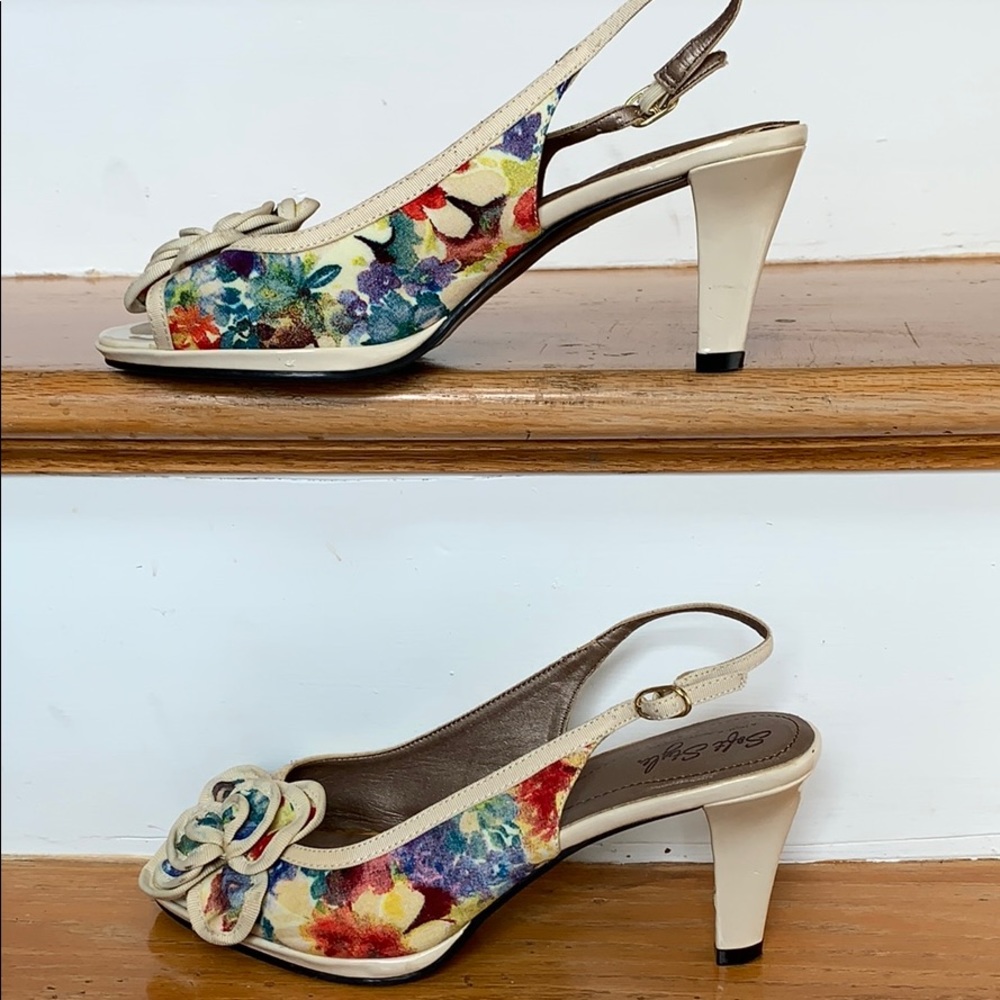 Hush Puppies Soft Style Colorful Floral Slingback